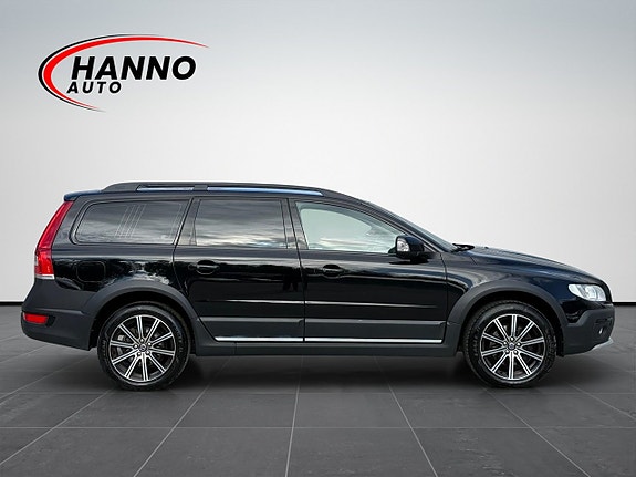 Volvo XC70 6 of 30