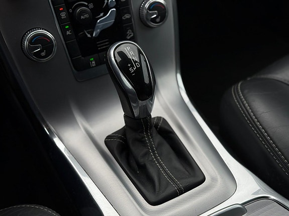 Volvo XC70 22 of 30