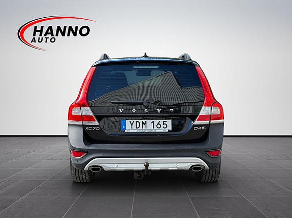 Volvo XC70 4 of 5