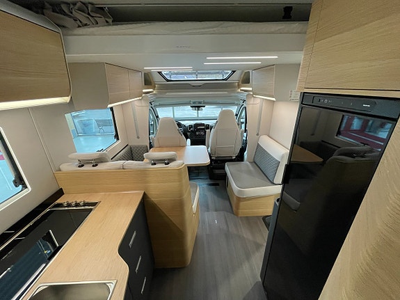 Adria Matrix 670 SL 60Y /B-körkort/Taksäng/Automat/5 bältad/EL-Patron 20 of 22