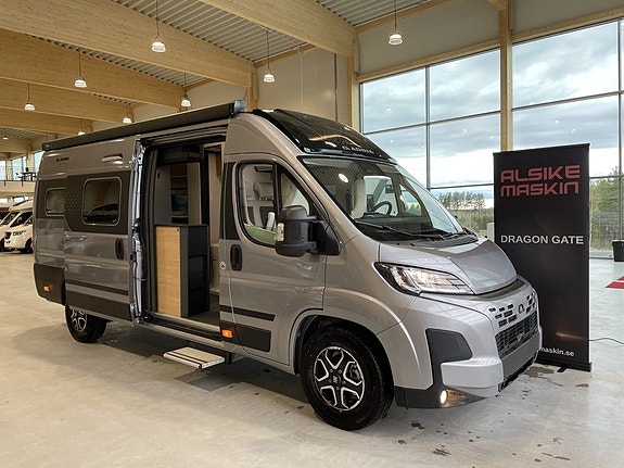 Adria Twin 640 SLB (60Y) / Långbädd / B-körkort / Automat 140hk / EL-Patron