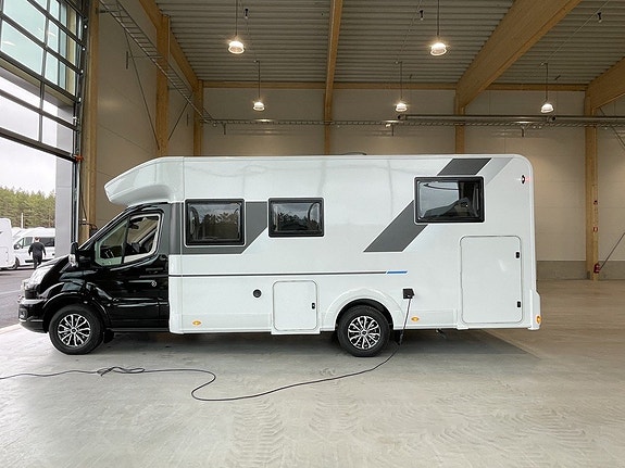 Sun Living S 75 SL B-körkort / 5 bältade platser / Automat 165hk / Taksäng 4 of 25