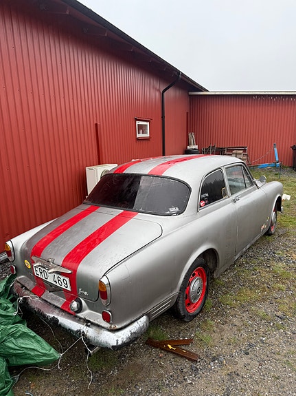 Volvo Amazon 2 of 5