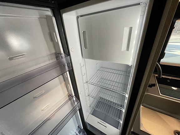 Sun Living S 72 DL / Långbädd / Automat / 165hk / Taksäng / 16 of 26