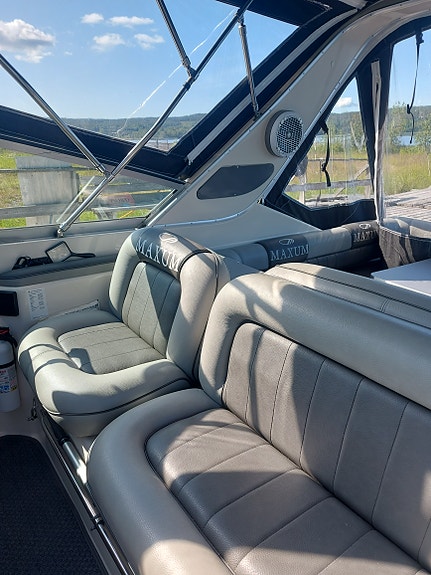 Maxum 3200 SCR 8 of 15