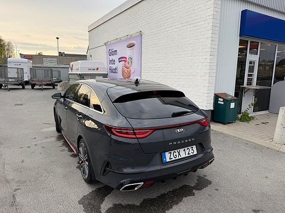 Kia ProCeed 3 of 6
