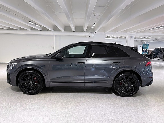 Audi Q8 7 of 30