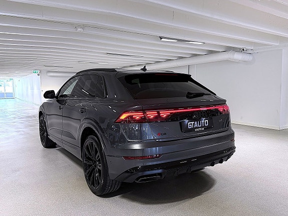 Audi Q8 6 of 30