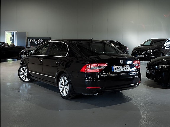 Skoda Superb 5 of 5