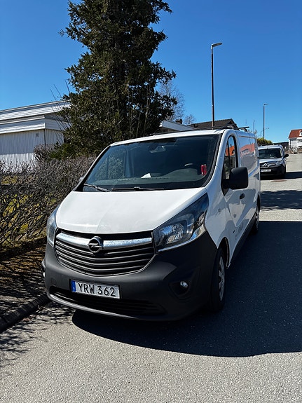 Opel Vivaro 3 of 5