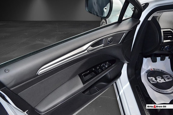 Ford Mondeo 15 of 16