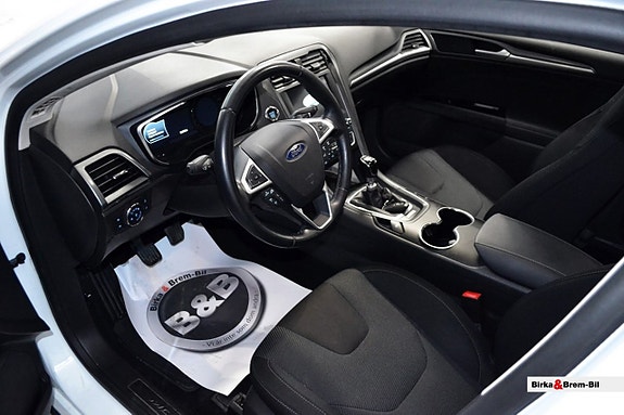Ford Mondeo 14 of 16