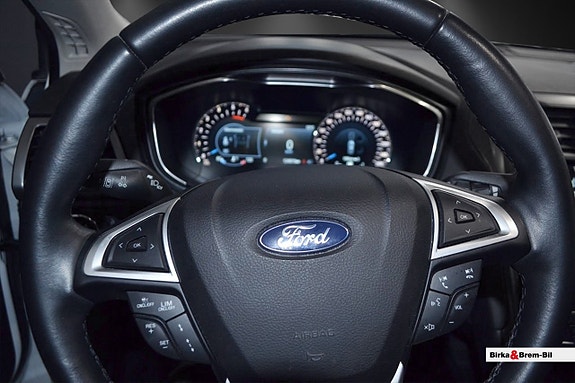 Ford Mondeo 16 of 16