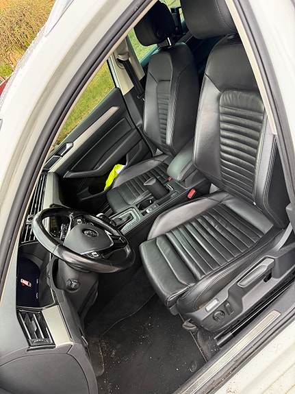 Volkswagen Passat 5 of 5