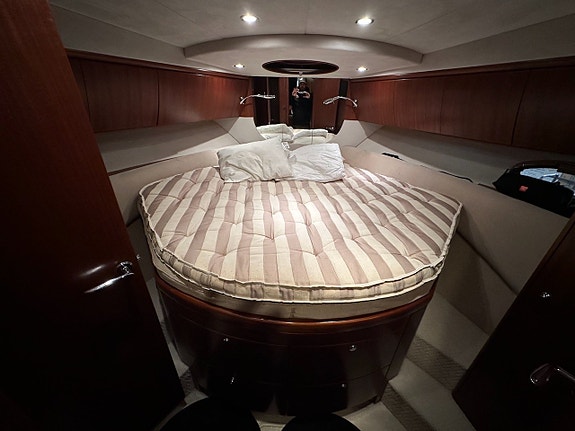 Galeon 390 Fly *VIDEO 8 of 12