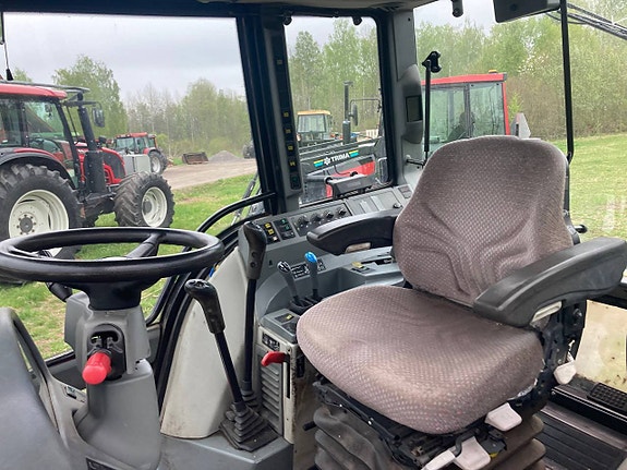 Valtra 6350 Hitech med Turbinkoppling och Twintrac 10 of 12