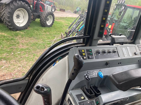 Valtra 6350 Hitech med Turbinkoppling och Twintrac 12 of 12