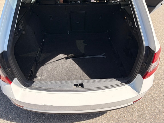 Skoda Octavia 7 of 13