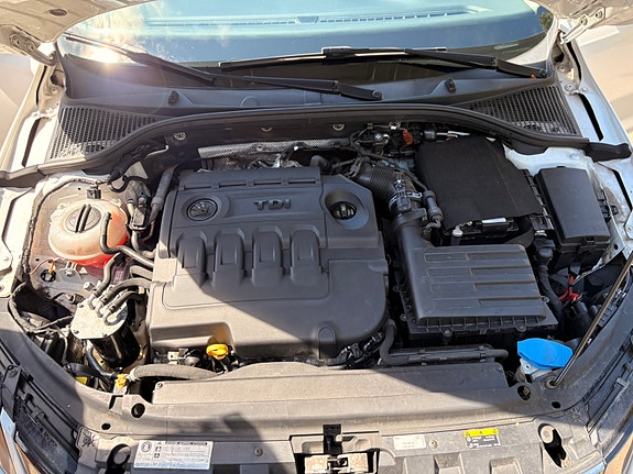 Skoda Octavia 9 of 13