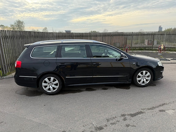 Volkswagen Passat 3 of 5