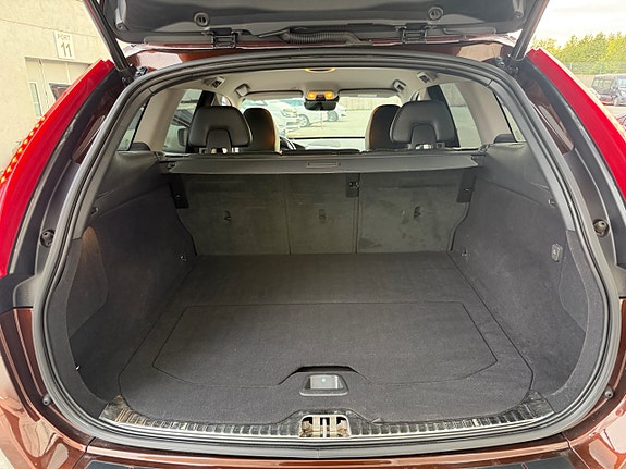 Volvo XC60 19 of 19