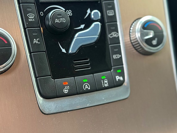 Volvo XC60 16 of 19