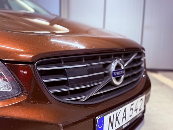 Volvo XC60 4 of 5