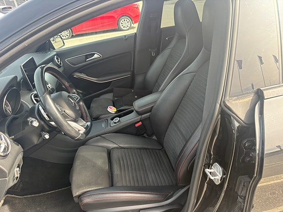 Mercedes-Benz CLA220 d 5 of 5