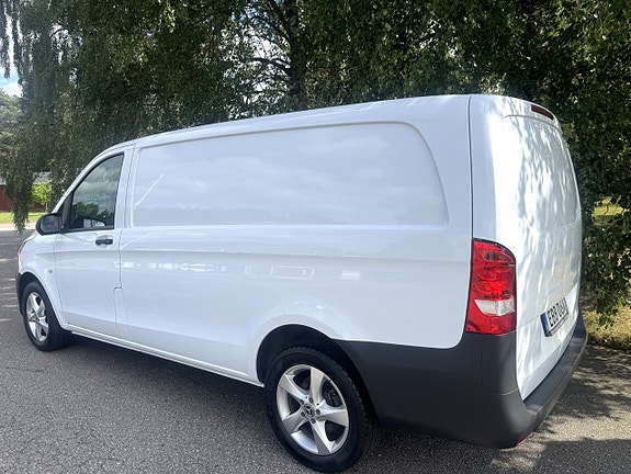 Mercedes-Benz eVito Tourer 5 of 20