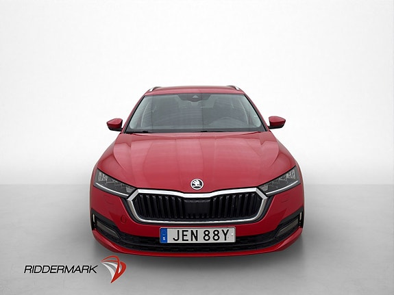 Skoda Octavia 2 of 5