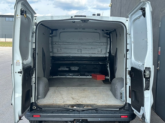Renault Trafic 4 of 5