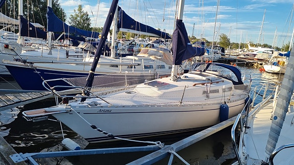 Omega 28 — View photo 1