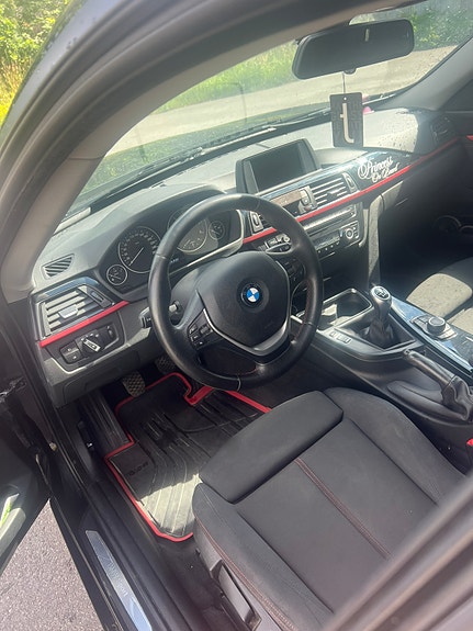 BMW 320d 8 of 11