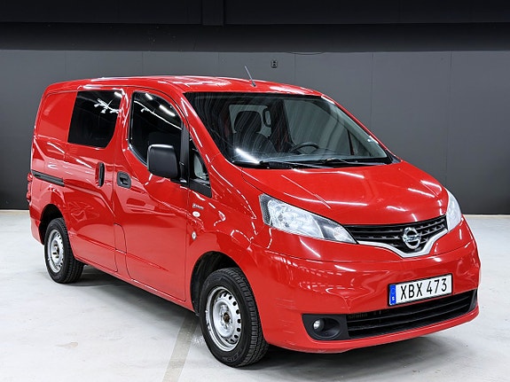 Nissan NV200 9 of 9