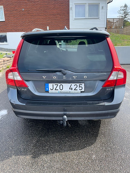 Volvo V70 4 of 4