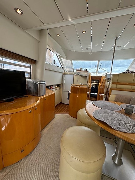 Fairline Squadron 43 -97 4 of 5