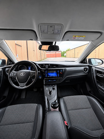 Toyota Auris 6 of 6