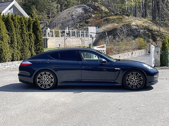 Porsche Panamera 4 6 of 26