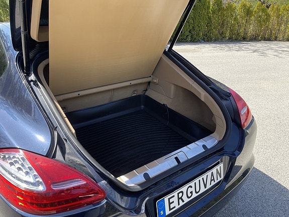 Porsche Panamera 4 25 of 26