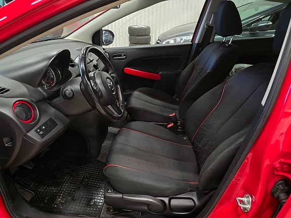 Mazda 2 16 of 22