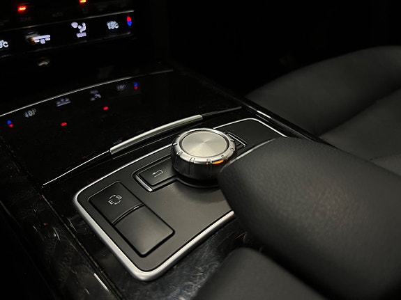 Mercedes-Benz E300 16 of 29
