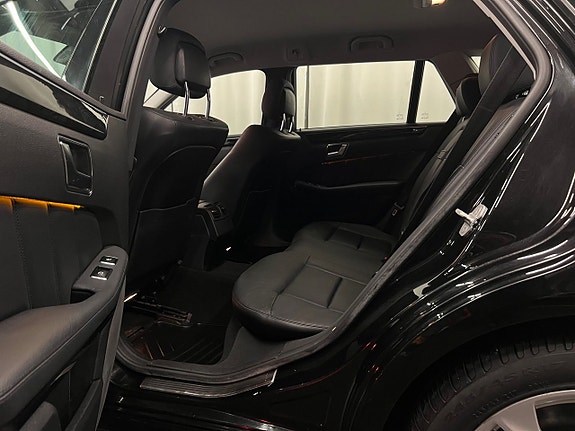 Mercedes-Benz E300 8 of 29