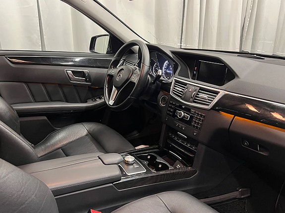 Mercedes-Benz E300 20 of 29