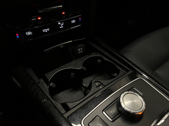 Mercedes-Benz E300 18 of 29