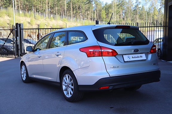 Ford Focus 4 of 5
