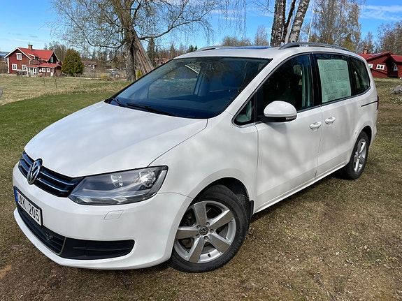 Volkswagen Sharan 3 of 5