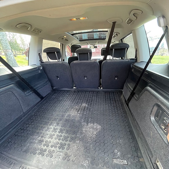 Volkswagen Sharan 2 of 5
