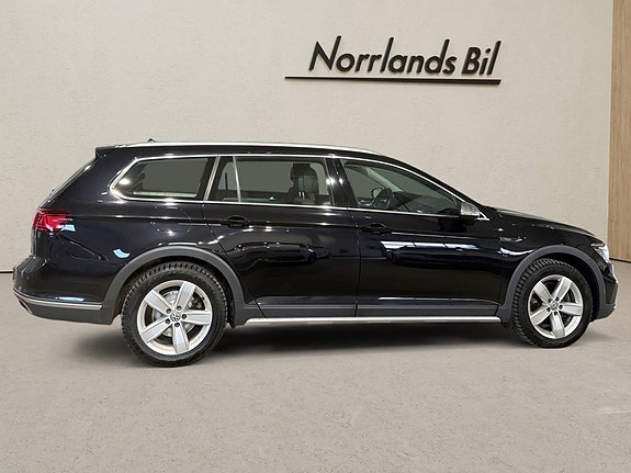 Volkswagen Passat Alltrack 5 of 5