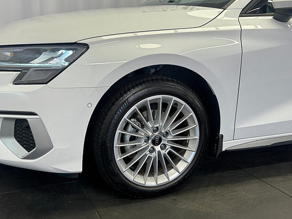 Audi A3 6 of 12