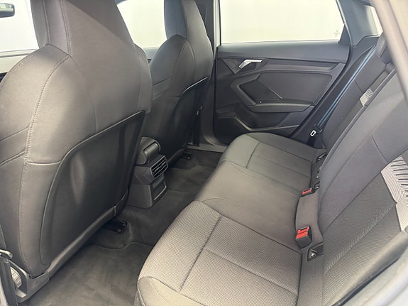 Audi A3 8 of 12